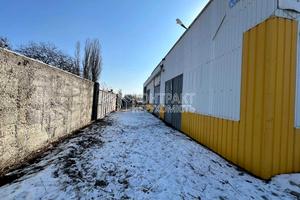 комерційна за адресою Клочківська вул., 341г