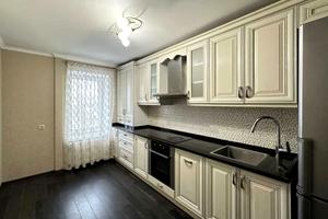 квартира за адресою Івана Миколайчука вул., 38а
