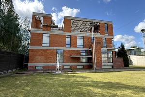 комерційна за адресою Старокиївська вул., 36