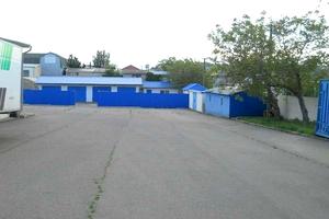 комерційна за адресою Центральна, 6