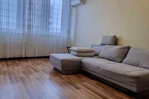 квартира по адресу Ревуцкого ул., 7-В