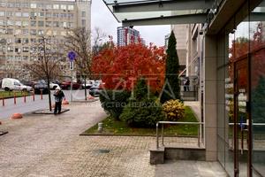 комерційна за адресою Саперне Поле вул., 3