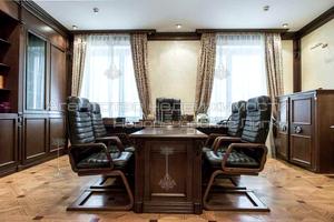 комерційна за адресою Бульварно-Кудрявська вул. (Воровського), 2
