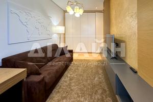 квартира по адресу Розваги ул., 27
