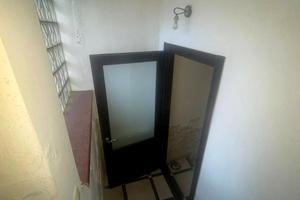 комерційна за адресою Канатна вул., 2