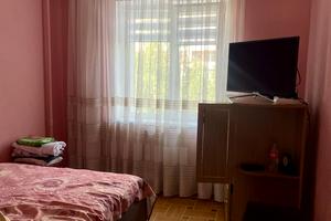 квартира за адресою Олександра Довженка вул., 9а