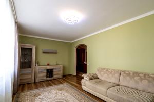 квартира за адресою Василя Симоненка вул., 39