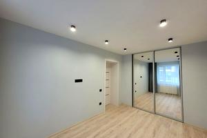 квартира за адресою Степана Бандери вул., 1