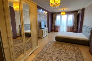 квартира за адресою Алішера Навої просп., 69