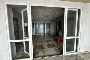 комерційна за адресою Мечникова вул., 19
