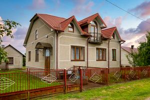 будинок за адресою с. Ричагів, Зелена вул., 12