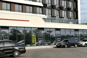 комерційна за адресою Дніпровська набережна вул., 15-Є