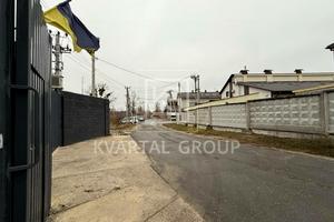 комерційна за адресою Польова, 1