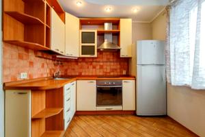 квартира за адресою Анни Ахматової вул., 16-В