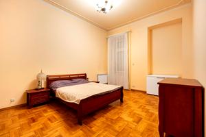 квартира за адресою Героїв Майдану, 8
