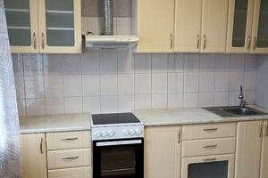 квартира за адресою Знам'янська вул. (Прапорна), 3