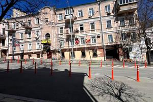 комерційна за адресою Софіївська вул., 8