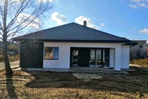 дом по адресу молодіжна