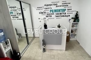 комерційна за адресою Одеська вул., 68