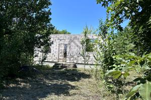 ділянка за адресою Травнева
