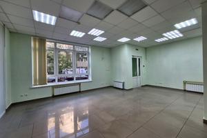 комерційна за адресою Максима Кривоноса вул., 17