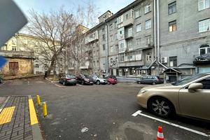 комерційна за адресою Євгена Чикаленка вул. (Пушкінська), 20