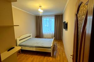 квартира за адресою Степана Васильченка вул., 12