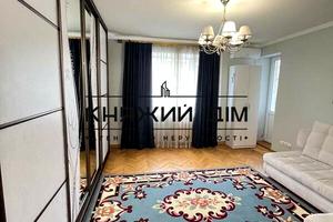 квартира за адресою Машинобудівна вул., 8