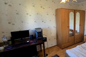 квартира за адресою Євгена Чикаленка вул., 76б