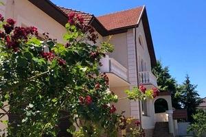 будинок за адресою Харківська вул., 6