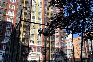 квартира по адресу Українська ул., 83б