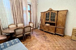 квартира за адресою Базарна вул., 21