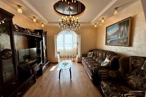 квартира за адресою Зарічанська вул., 11