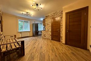 квартира по адресу Кленова ул., 1