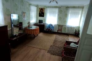 будинок за адресою Чарівна