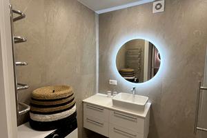 квартира за адресою Домбровського вул., 2а
