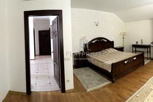 будинок за адресою с. Петропавлівська борщагівка, Лісова вул.
