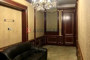 комерційна за адресою Костельна вул., 4