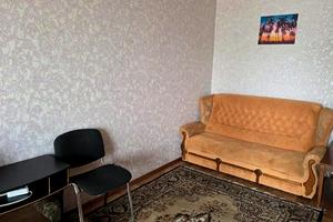 квартира за адресою Зимових походів, 10