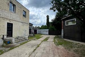 комерційна за адресою Азовстальська вул., 21