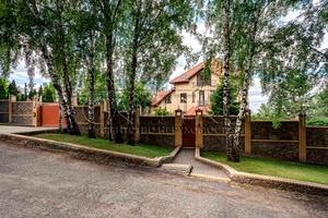 будинок за адресою Ватутіна