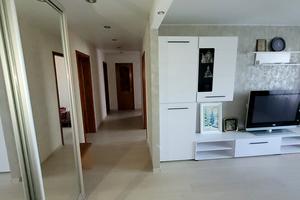 квартира за адресою Соборна вул. (50 років Жовтня), 24а