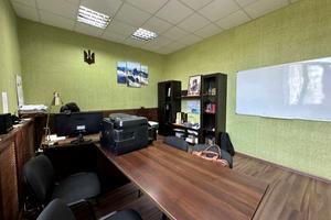 комерційна за адресою Олега Ольжича вул., 1