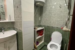 квартира за адресою Запорізька вул., 4