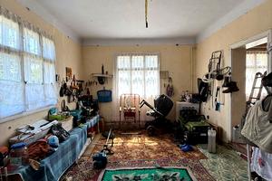 будинок за адресою Українська, 12