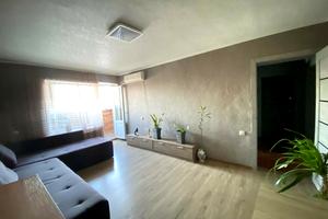 квартира по адресу Героев просп., 1