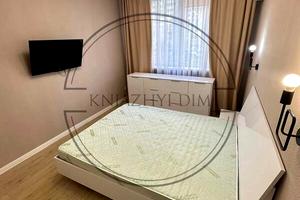 квартира по адресу Ревуцкого ул., 40-Б