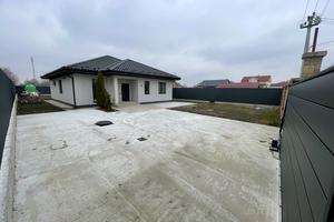 будинок за адресою Віри Онацької вул., 25