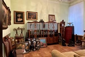 комерційна за адресою Архітектора Городецького вул., 2/1