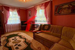 будинок за адресою Богдана Хмельницького